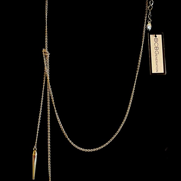 BEAUTIFUL AND ELEGANT - Picture 2 of 2